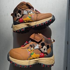 Mickey‎ Mouse Kids' Hiking Shoes - Size 6 - Limited Edition